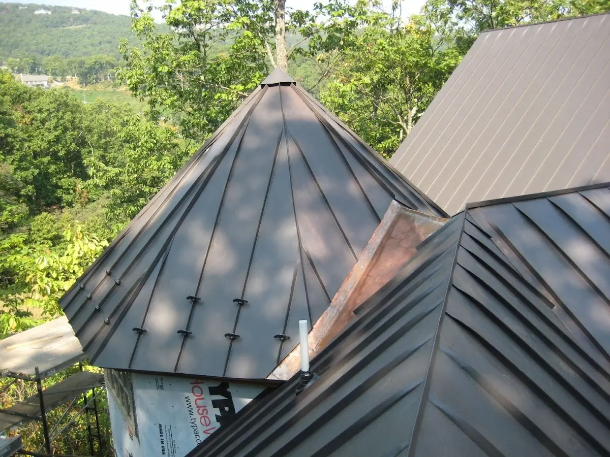 Professional Gutter Cleaning by Craftsman Roofing in Valley Hi - North Laguna